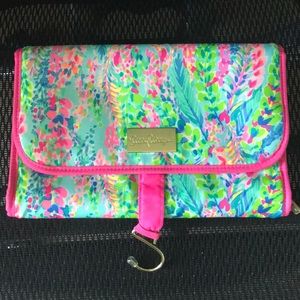 Lilly P Travel Cosmetic/Toiletry Bag